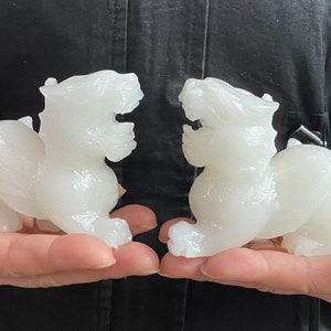 Pair Natural white Jade foo dog lion unicorn statue Pi Xiu Unicorn God Beast Statue Warding Off Evil Energy Guardion  Lion ornaments amulet