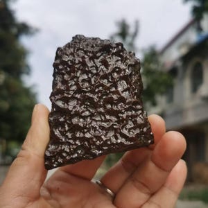 Unique Meteorite Specimen/Iron Meteorite From China&#39;s Northwest, Natural Exquisite Crystal Meteorite iron complete specimen Astronomy Gift .