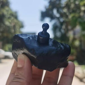 Natural 100% Real Iron Meteorite Specimen/ Meteorite From China&#39;s Northwest, Unique Crystal Meteorite iron complete specimen Astronomy Gift