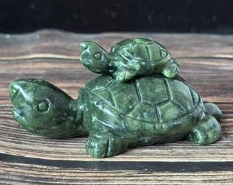 天然翡翠の亀の置物 手彫り 長寿 富 風水 家の装飾品 ランダム発送 
