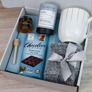 Gift Box for Him, Hug in a Box, Care Package for Men, Thank You Gift, Gift for Dad, Self-Care package for Him, Birthday Gift Box for Men
