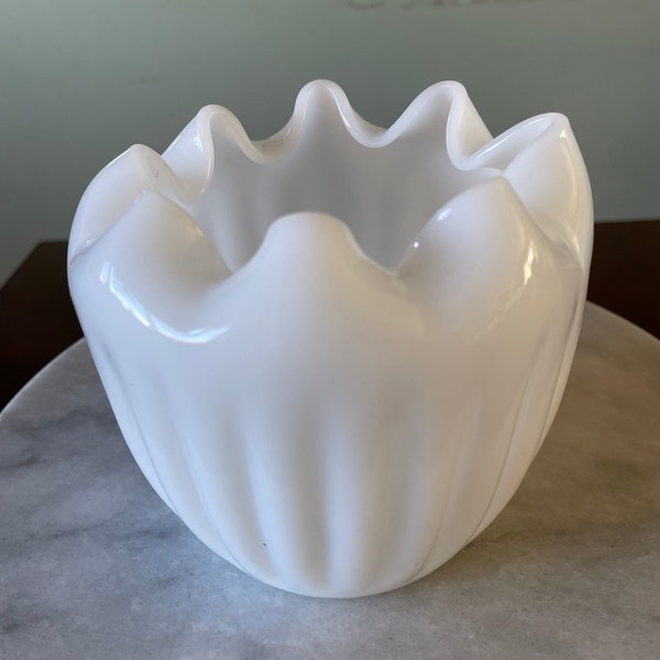 Vintage White Rose Bowl Vase With Ruffled Edge