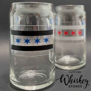 Chicago Flag Beer Can Glass – 16oz Glass with Engraved Chicago Stars, Windy City Gift for Locals, Beer Lovers, and Bar Decor