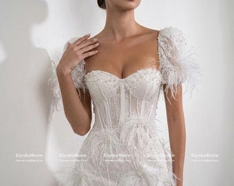 Short wedding dresses with beads and feathers. Reception dresses. Evening dresses. Party dresses. Engagement dresses.
