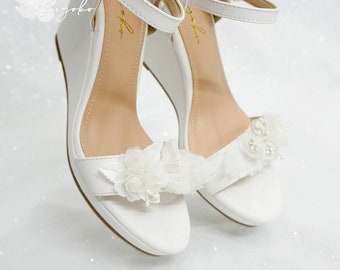 Wedge heel wedding shoes for the bride. Wedding shoes with ankle straps. Engagement shoes.