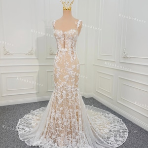 Sparkling mermaid wedding dress. Bridal wedding dress. Mermaid wedding dress. Luxurious corset wedding dress.