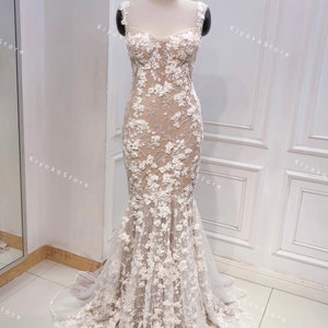 Gorgeous 3D flower fishtail wedding dress. Vintage wedding dress. Wedding dress with long train. Custom wedding dress.