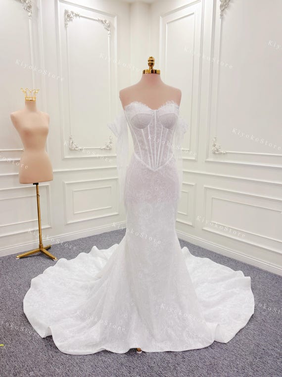 Mermaid wedding dresses. Vintage lace wedding dresses. Long sleeve wedding dresses. Custom wedding dresses. Formal wedding dresses.