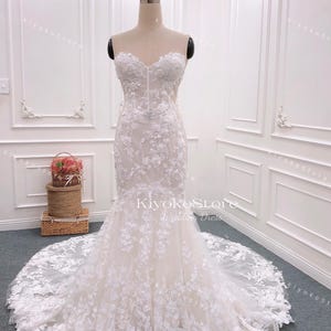 Mermaid wedding dresses. Gorgeous lace dresses. Bridal dresses. Corset wedding dresses. Custom wedding dresses. Formal wedding dresses.
