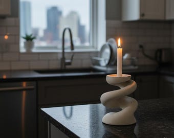 Moderne spiraalvormige kandelaar, Scandinavische abstracte sculptuur, steenafwerking