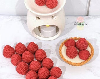 Strawberry Soy Wax Melts | Dessert Candle Embeds