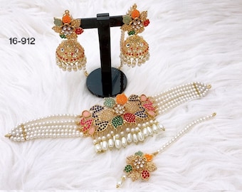 Nauratan Choker Necklace Earrings and Tikka/ Pakistani Nauratan Jewelry/ Indian Pakistani Shaadi Jewelry Wedding/Bollywood