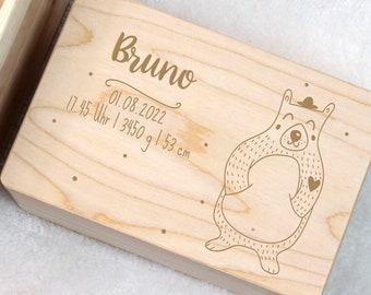 Erinnerungskiste Baby Geschenk zur Geburt, personalisierbare Erinnerungsbox Bär aus Holz, Geschenk für Baby Junge und Mädchen