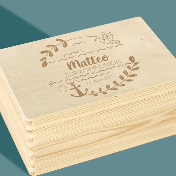 Erinnerungskiste Geschenk zur Kommunion, personalisierbare Erinnerungsbox Kranz Erstkommunion aus Holz, Andenken Kommunion