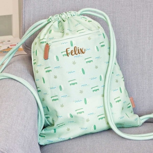 Sac de sport Surf Boy turquoise personnalisable, sac de sport écolier Fresk, cadeau crèche inscription école garçon, sac de sport enfant