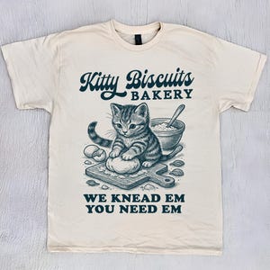 Cat Biscuit Shirt, Cute Kitty Biscuits Bakery Retro Style T-Shirt, Funny Baking Gifts for Her, Cat Lover Baker Tshirt, Kitten T-Shirt