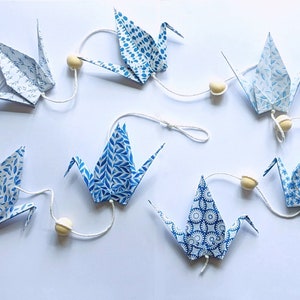 Ghirlanda origami di gru giapponesi, motivi blu, decorazione originale in carta, regalo di compleanno per la nascita di un bambino, portafortuna