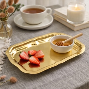 Polished Brass Rectangular Serving Tray: Elegant Gold Decor (9.5" x 6.5")
