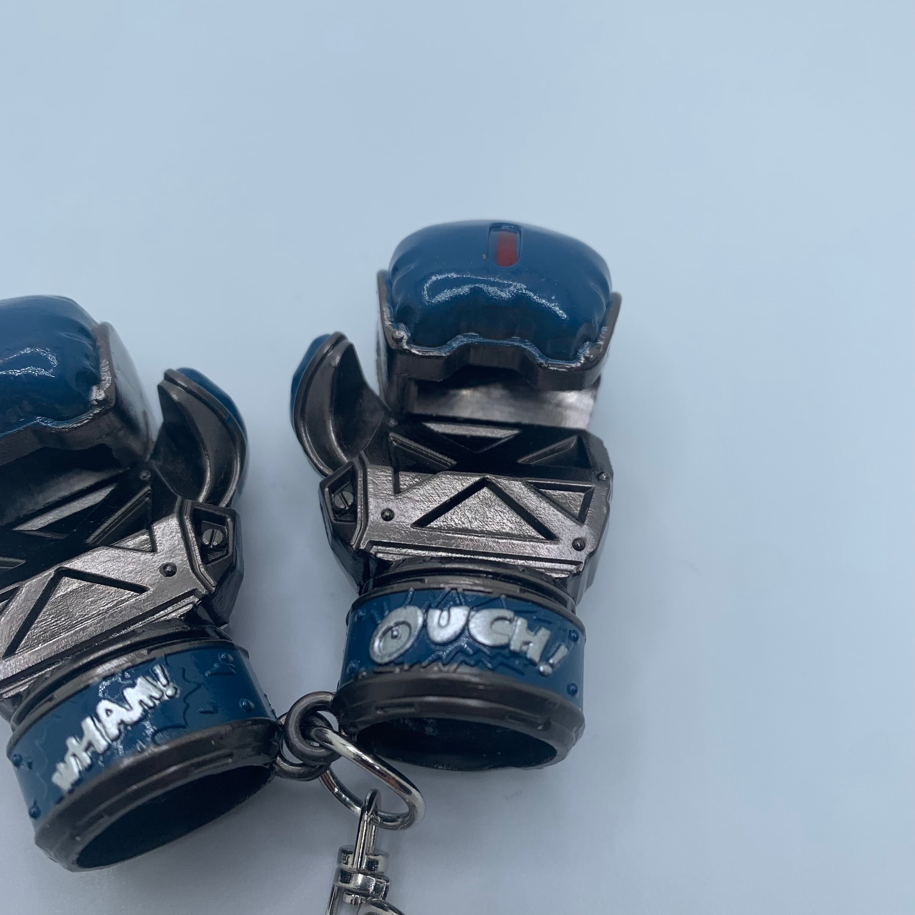 Pathfinder Heirloom Boxing Gloves From Apex Legends Replica Etsy