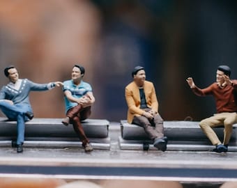 1/87 | 1/64 Scale Miniature Figure Business Men | Office Workspace Men | Virtual Reality Worker for Diorama | Small Statue | HO Scale
