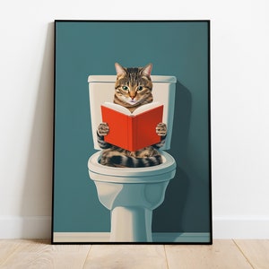 Stampa di un gatto seduto sul water che legge un libro, poster divertente di un gatto per il bagno, opera d'arte di un gattino carino, decorazione da parete per il bagno con water, regalo per gli amanti dei gatti