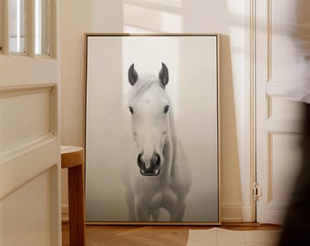 Stampa artistica su tela con ritratto di cavallo bianco: decorazione murale con animale etereo
