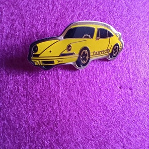 Pin Badge PORSCHE 911 Carrera Car Sports Car Vehicle Collector