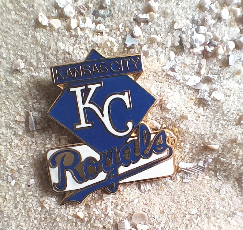 Pin de solapa KANSAS CITY ROYALS Béisbol Deporte Fan Artículo Coleccionista de los años 90 imagen 1