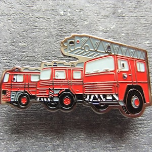 Pin FIRE DEPARTMENT Vehicles Rescue Professions Collector