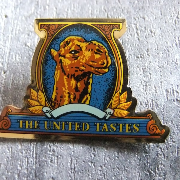 Pin Zigaretten CAMEL The united Tastes Tabak Rauchen Sammler Werbemittel Merchandise