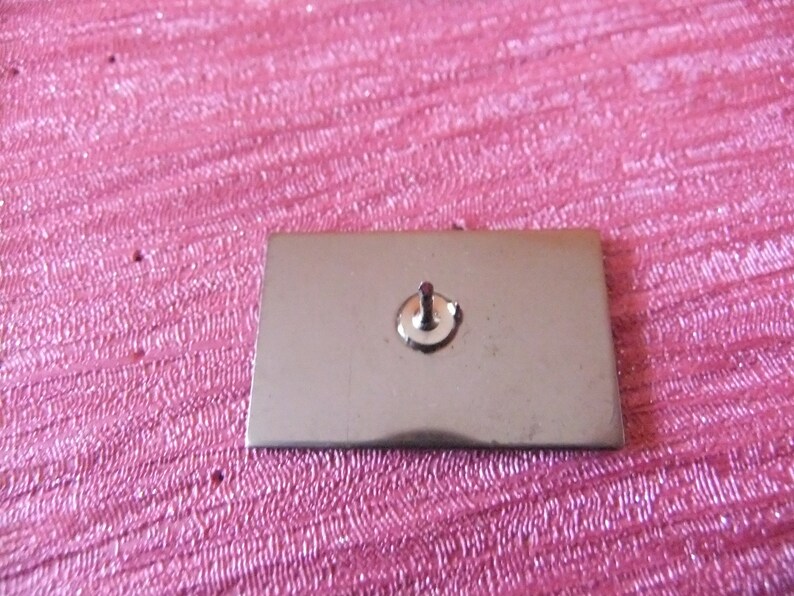 Pippi Longstocking pin in Taka Tuka Land, KNAX, Sparkasse Höxter, collector's item, 2006 image 3
