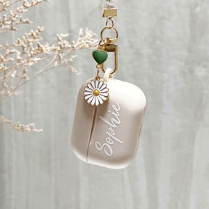 Custom AirPods Case With Pearl Daisy Aesthetic Charm Personalized Name Initials AirPods Cover for AirPods 1 2 Gen AirPods Pro 2 AirPods 3 zdjęcie 1