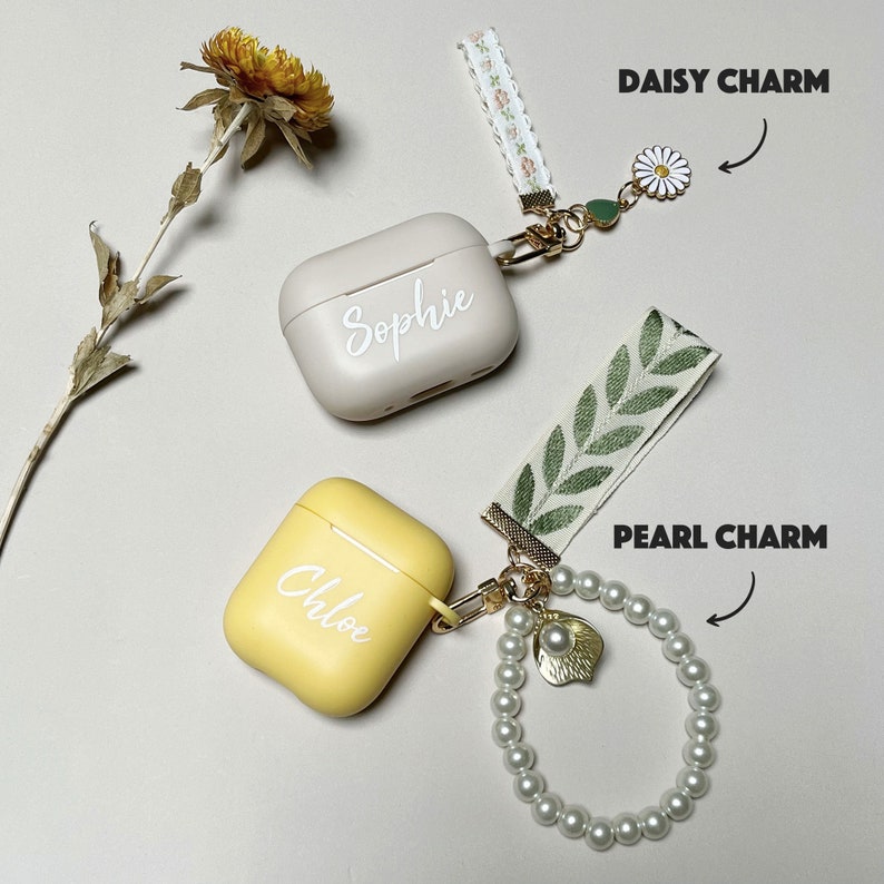 Custom AirPods Case With Pearl Daisy Aesthetic Charm Personalized Name Initials AirPods Cover for AirPods 1 2 Gen AirPods Pro 2 AirPods 3 zdjęcie 6