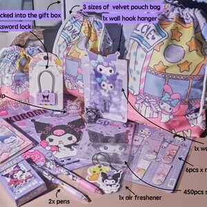 Sanrio KUROMI - Juego de regalo de papelería, bolsitas de terciopelo, marcador morado de Sanrio, gancho de pared, bolígrafo, pegatina, llavero, clip, cuaderno de póquer, paquete B