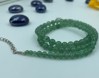 Halsband med naturliga aventuringröna pärlor i silver - 45 cm