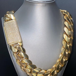 Miami HipHop Cuban Link Chain Necklace, Iced Out Jewelry for Men, Rapper's Jewelry