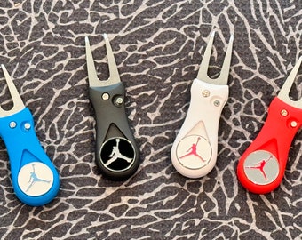 Air Jordan Pitchgabel mit Ballmarker