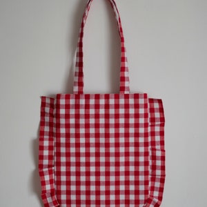 Gingham Totebag/Cotton Totebag/Bolso de mano con volantes hecho a mano/ Bolso de mano con volantes/Tote con volantes sostenible imagen 6