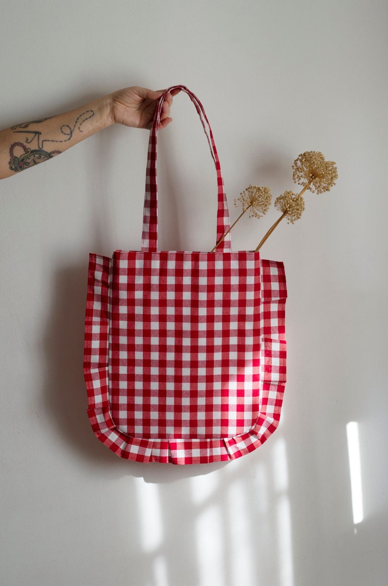 Gingham Totebag/Cotton Totebag/Bolso de mano con volantes hecho a mano/ Bolso de mano con volantes/Tote con volantes sostenible imagen 1