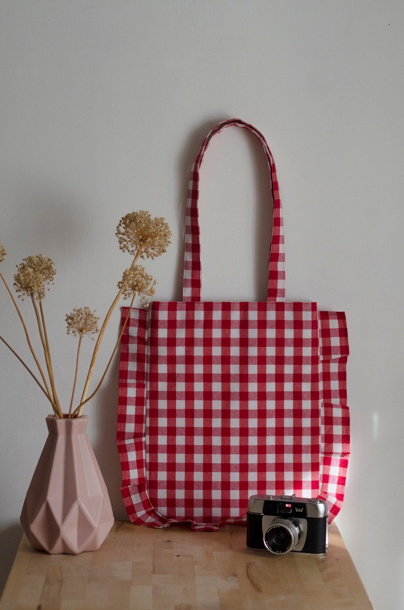 Gingham Totebag/Cotton Totebag/Bolso de mano con volantes hecho a mano/ Bolso de mano con volantes/Tote con volantes sostenible imagen 10