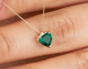 Emerald Heart Necklace 14K Solid Gold, Minimalist Heart Love Necklace, Perfect Gift for Mother's Day - Girlfriend - Wife