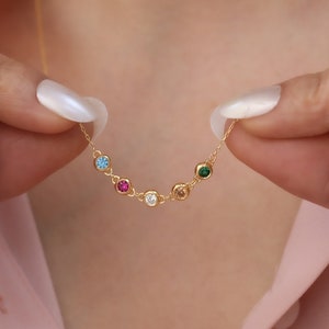 14K 10K Solid Gold Family Round Birthstone Necklace, Personalized Mother's Gift, Minimalist Jewelry