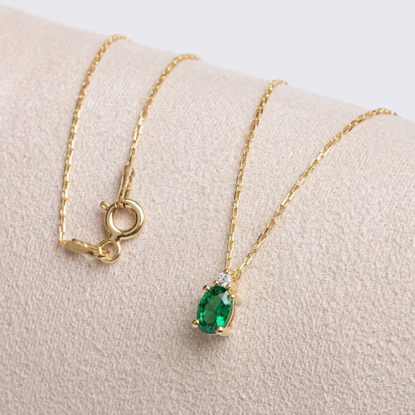 Real Diamond Oval Cut Emerald Necklace, 14K Solid Gold, Minimalist Birthstone Necklace, Perfect Gift for Mother's Day - Girlfriend - Wife