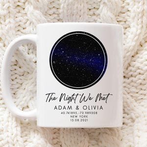 Tazza personalizzata con mappa stellare / Tazza "La notte in cui ci siamo incontrati" / Tazza con costellazione / Regalo personalizzato per San Valentino / Regalo di anniversario, regalo di nozze