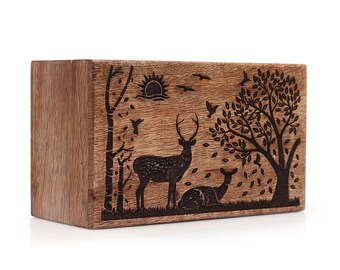 月明かりの森のジュエリーボックス：素朴なラバーウッドの記念品箱