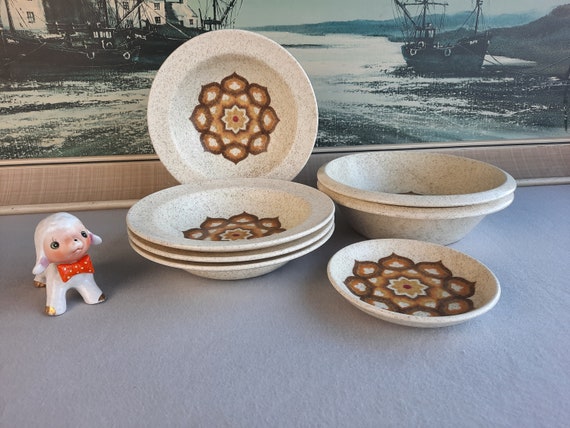 Palissy Kalabar shallow & deep bowls  and a little dish | fabulously 70s geometric design for casual dining from Royal Worcester | sets of 2
