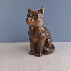 ceramic brown cat ornament with green eyes | vintage kitty pottery figurine with delightful hand painted green eyes | perfect cat lover gift