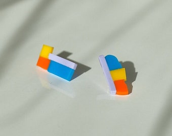 Mosaic colorful stud earrings in upcycled acrylic, handcrafted gifts, light-weight statement asymmetric jewellery in plexiglass.