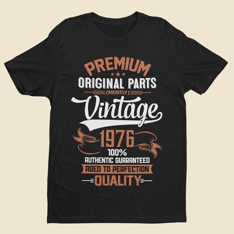 Personalized 50th Birthday T-Shirt: Vintage 1976 Aged To Perfection Black