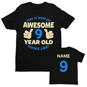PERSONALIZED Jungen 9. Geburtstag T-Shirt Dies ist was für ein fantastischer 9 Jahre alt Sieht aus wie Daumen zeigen, design NAME auf der Rückseite